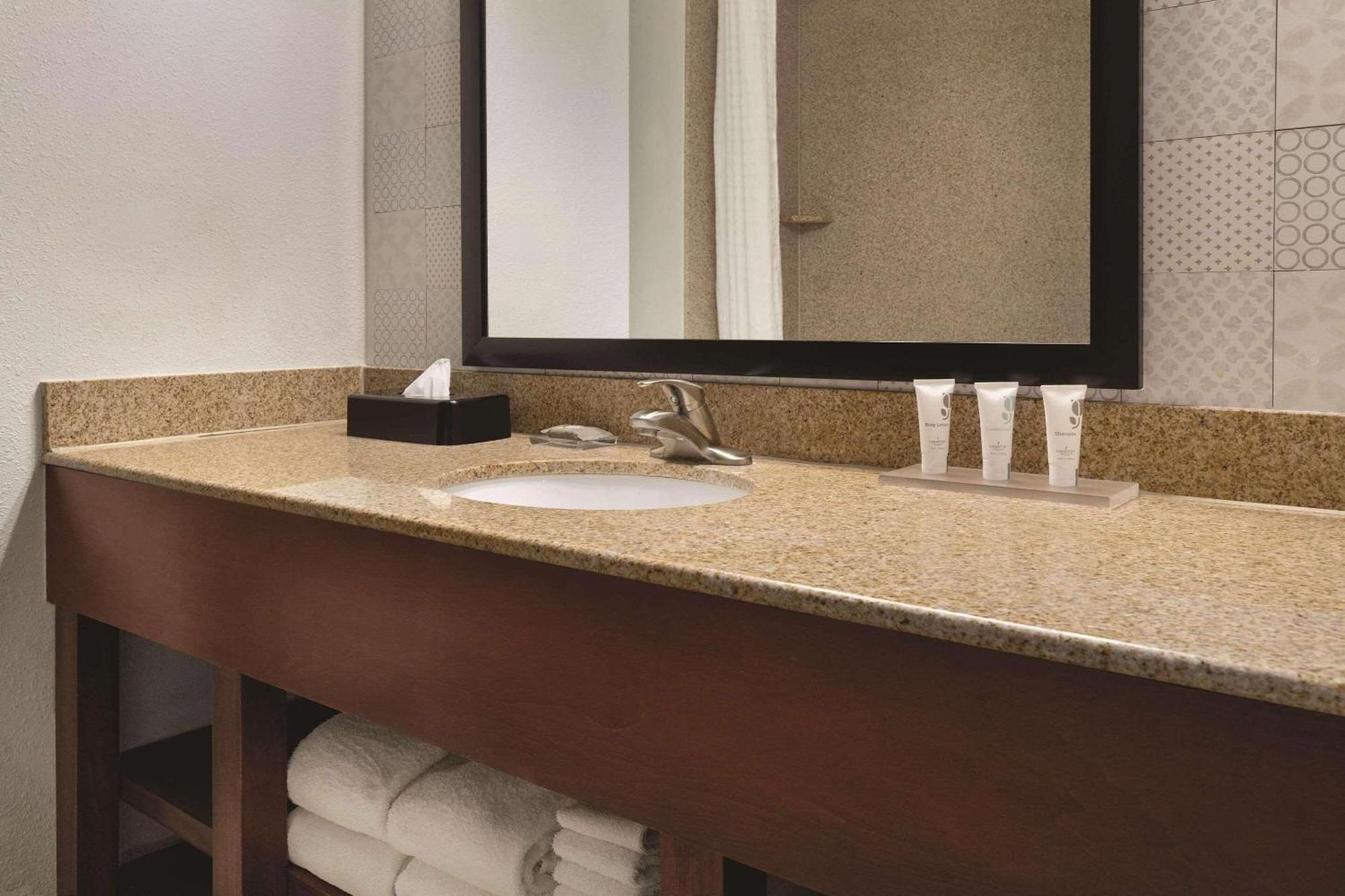 Country Inn & Suites By Radisson, Madison, Al 외부 사진
